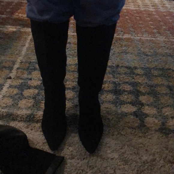 2 Black Boots 1 Suede and 1 leather - Picture 11 of 11